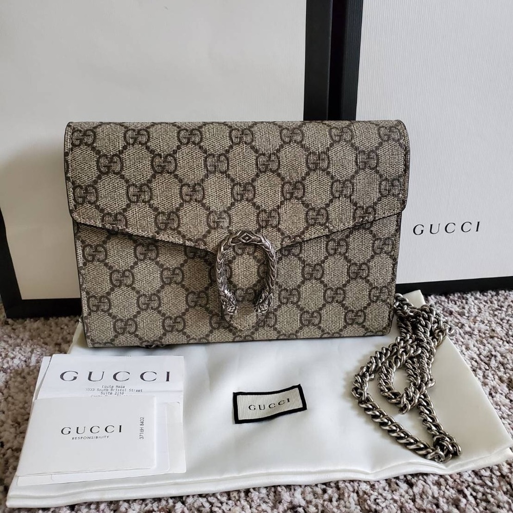 Like New Gucci Dionysus GG Supreme Chain Wallet